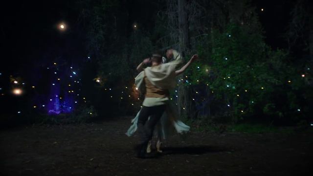 Lindsey Stirling Between Twilight