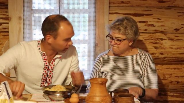 Cooking Belarusian draniki in a village house