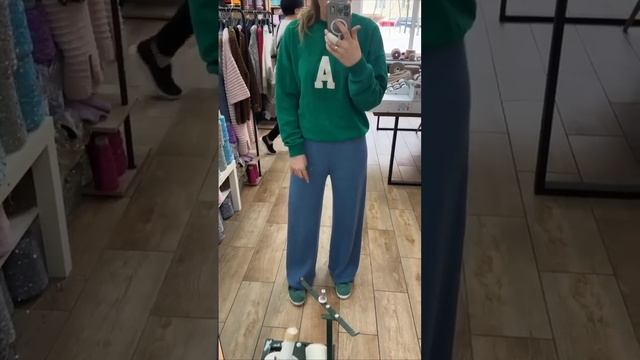 Свяжите брюки палаццо из беби мериноса по курсу от Галины. Идеальная посадка.