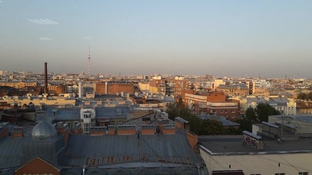 Санкт-Петербург, крыши, вид сверху. Бизнес-центр "Чкаловский". Завораживает красотой.