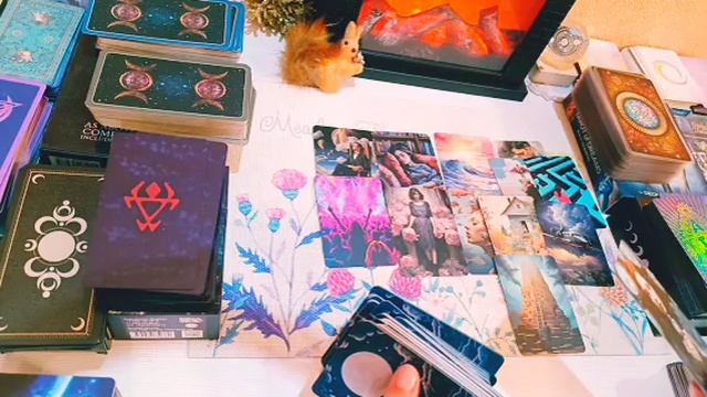 ТАРО МАГИЯ ЭЗОТЕРИКА💝🥰 НОВОЕ ЗНАКОМСТВО🤩