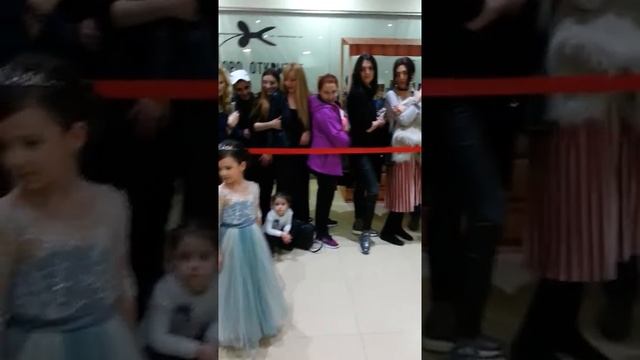 Нарядные платья.