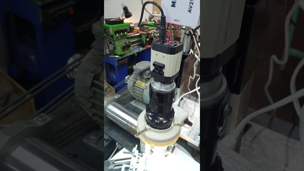 Самодельный круглошлифовальный станок для ремонта компонентов дизельного участка автосервиса.