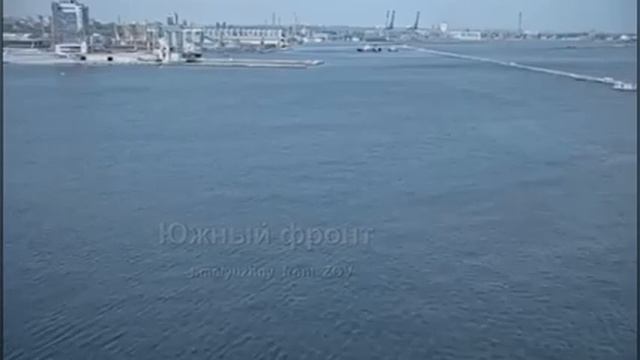 Видео ракетного удара по одесскому порту, в результате которого повреждения получил средний разведыв
