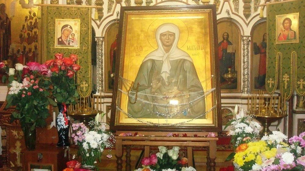 Очень душевная и красивая песня-молитва к матушке Матроне.