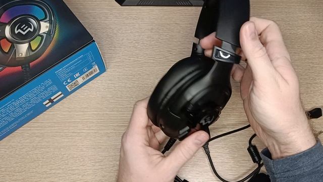 SVEN AP-U1100MV Игровая гарнитура с RGB подсветкой и виртуальным звуком 7.1