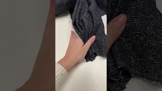 Джинса Max Mara. Цвет тёмно-синий меланж