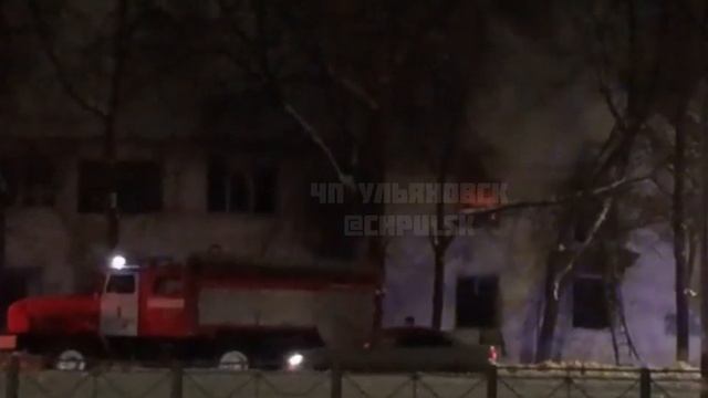 Пожару на проспекте Нариманова повысили ранг сложности.