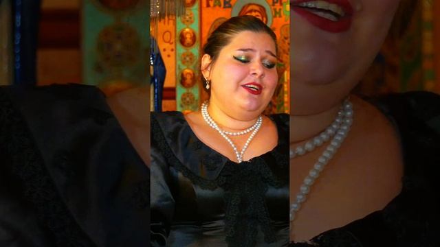 Исаак Дунаевский — «Звать любовь не надо"