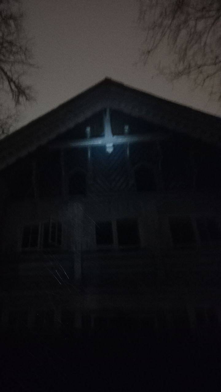 Заброшенный больничный городок расскажет страшную сказку