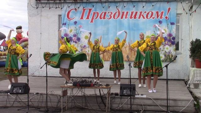 Лебёдушка #upskirt#русский#танец