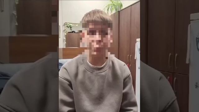 💩Накакал под дверь Екатерины Мизулиной подросток в Москве. Ему обещали за это $500💩