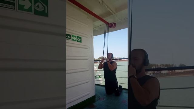 Тренировка на турнике