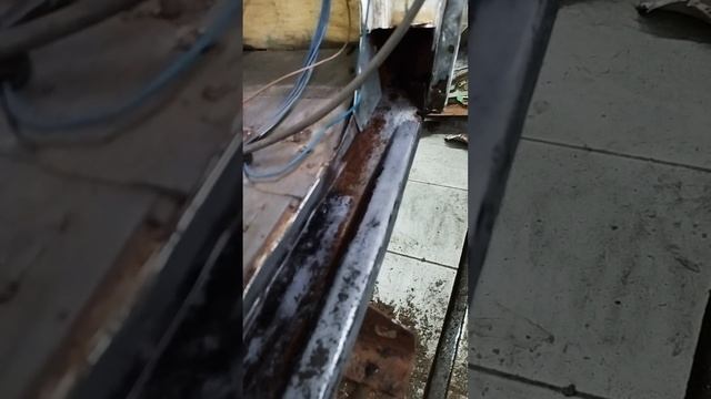УАЗ Патриот восстановил низ проема задней двери.