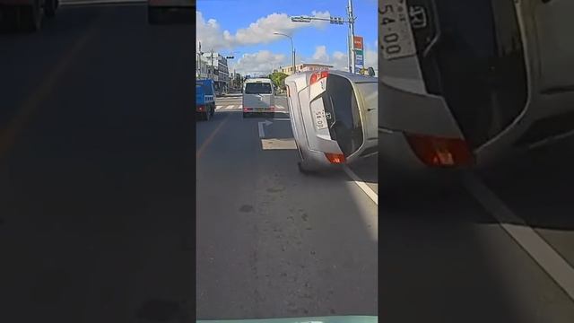 аккуратнее на дороге)