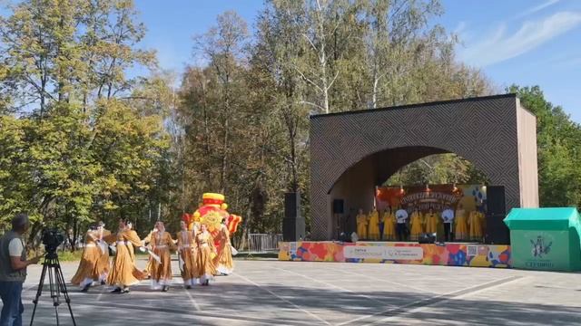 Красно солнышко (фрагмент)