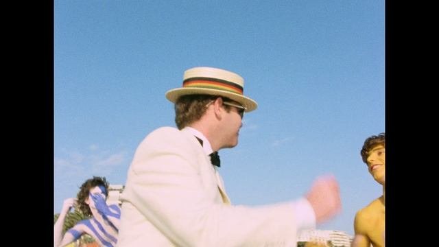 Elton John - I'm Still Standing