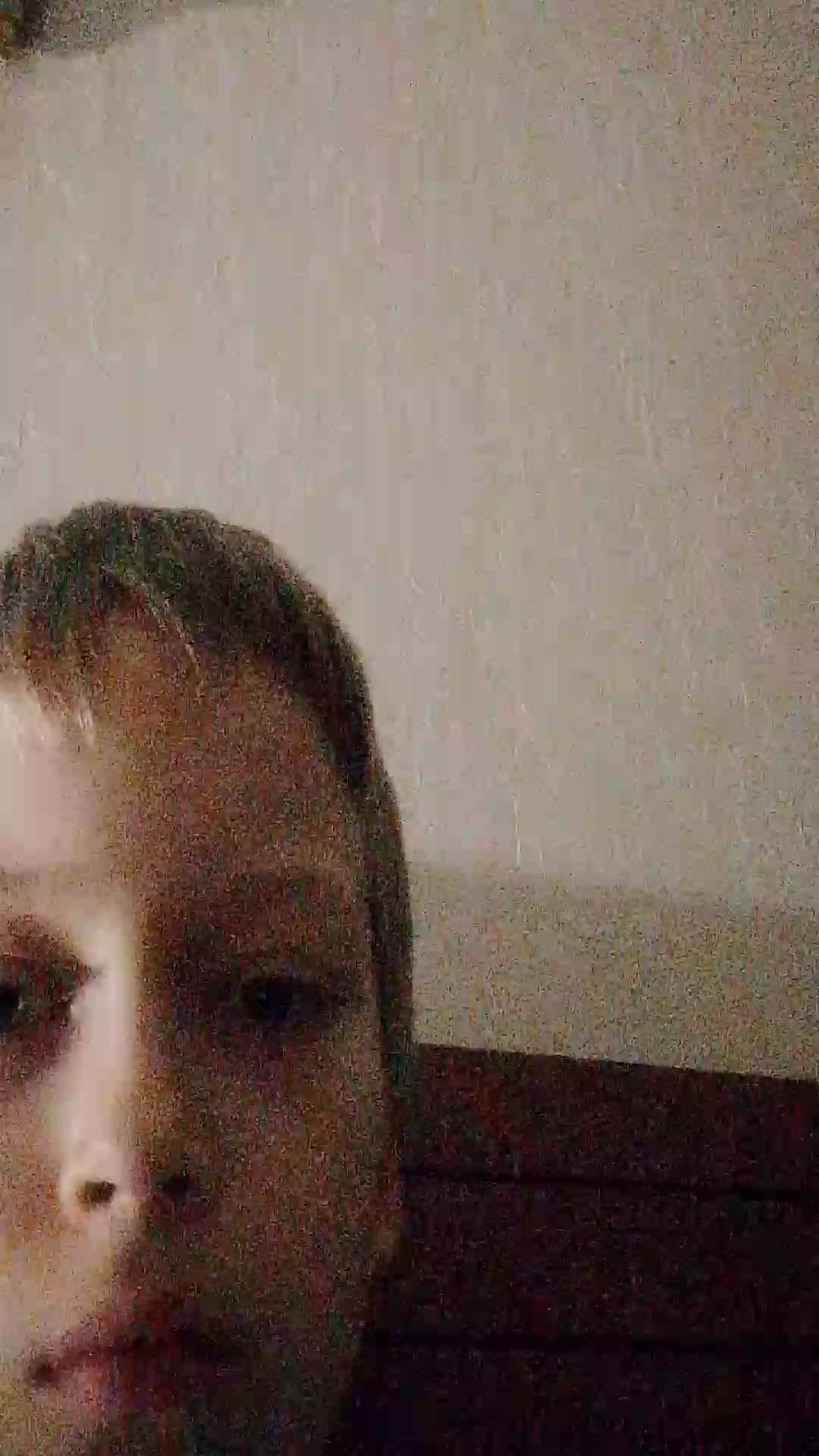 общаюсь на стриме в чате (все пишите в чат)