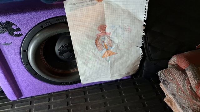Piranha 10A Purple V.2
Компактный активный сабвуфер с действительно мощными "низами"