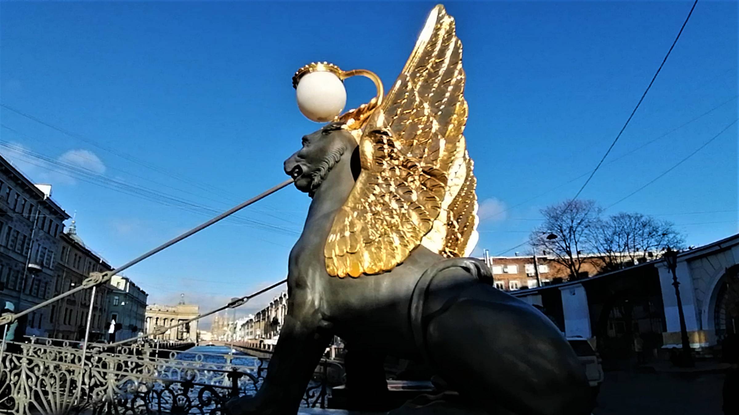 Банковский мост в Санкт-Петербурге