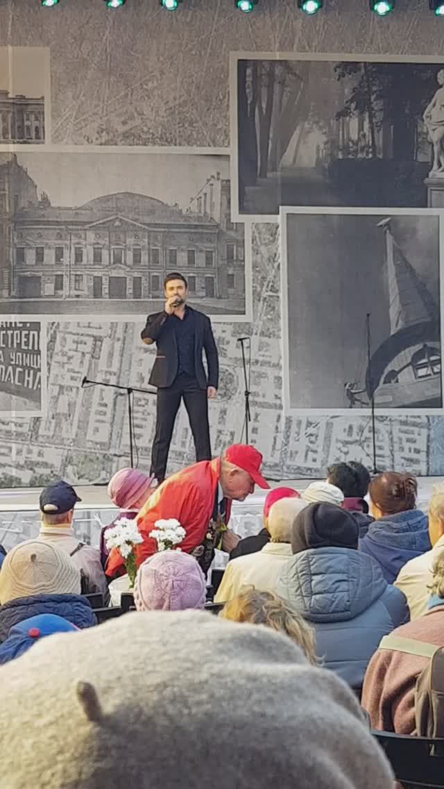 "Медаль за оборону Ленинграда"+ "Шинель". Петр Захаров. Видео канала Мой Петербург.