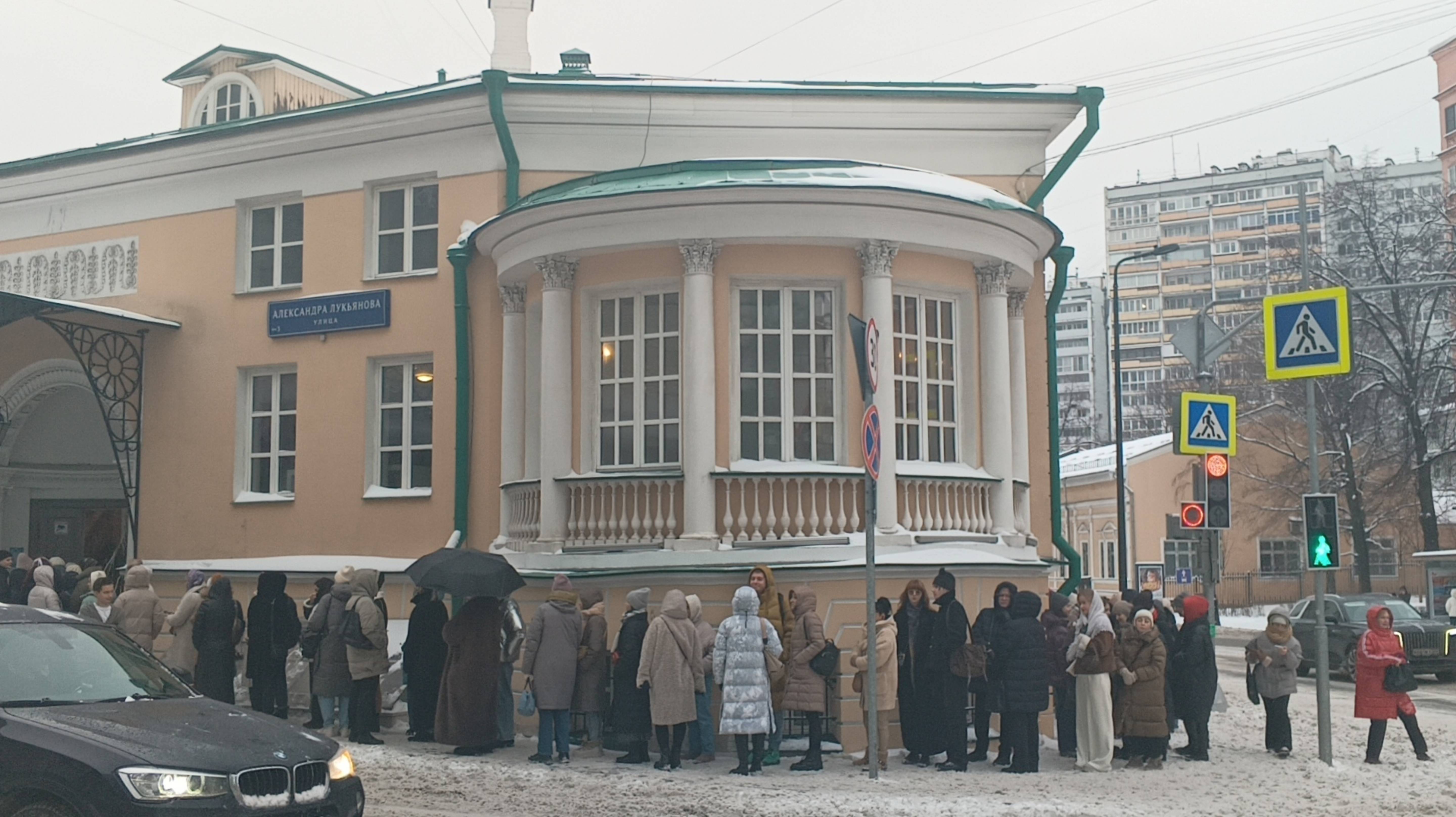 Прогулки по Москве. Новогодний маркет "Prababoushka" в особняке Муравьевых-Апостолов на Басманной