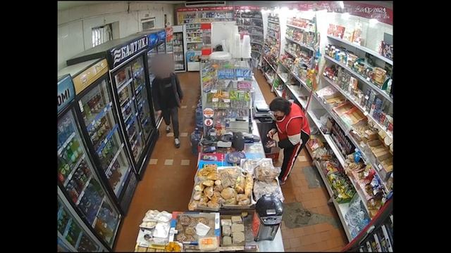 В Красносулинском районе полицейские по горячим следам задержали подозреваемого в разбое.