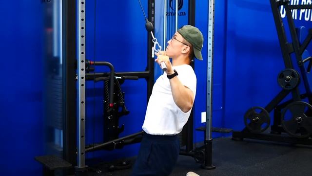Pull-Ups ALTERNATIVE - Kneeling Lat Pulldowns