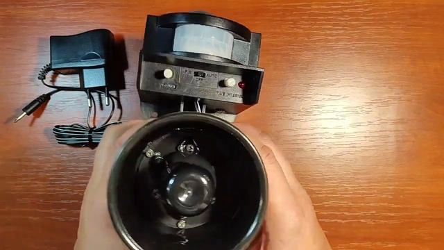 LS-2001 - біоакустичний відлякувач птахів, шпаків, ластівок (до 4000 м2)
