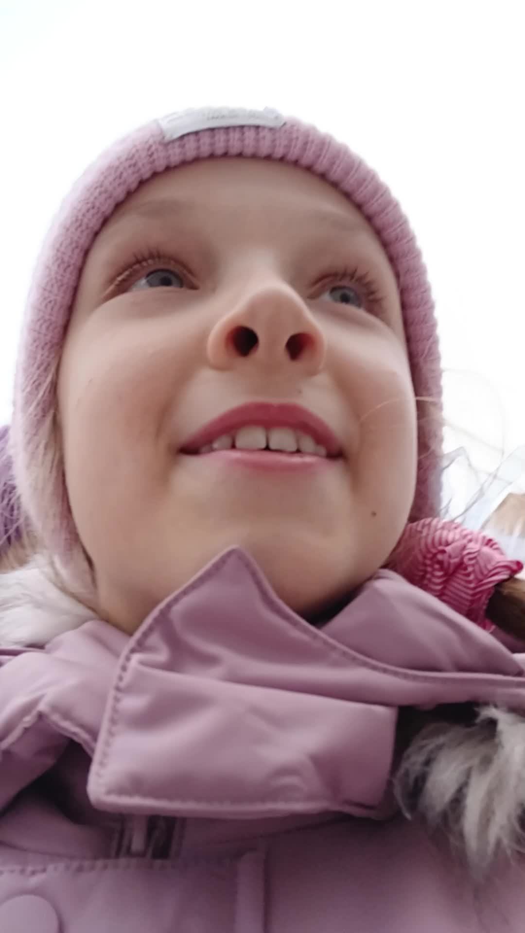 на улице с Викой