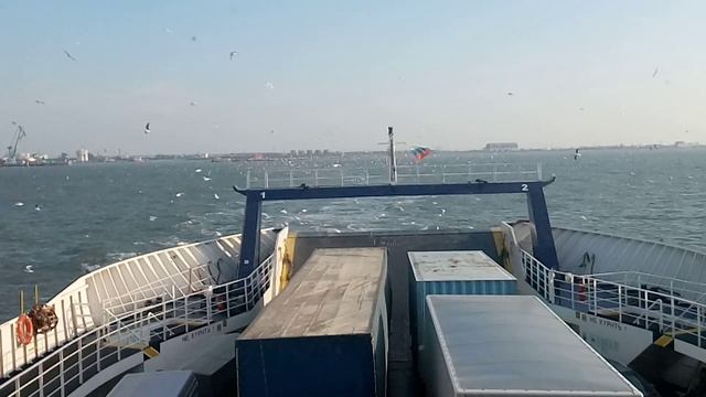 На пароме через Керченский пролив