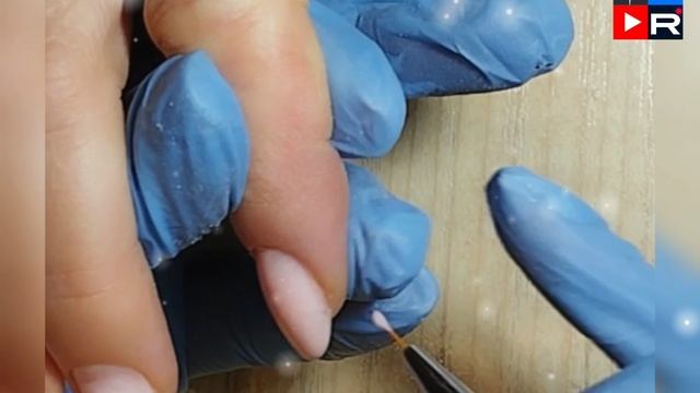 Нюдовый дизайн с мелким шиммером 🥳🥰🎉#правскаямария#мастерманикюра#nails