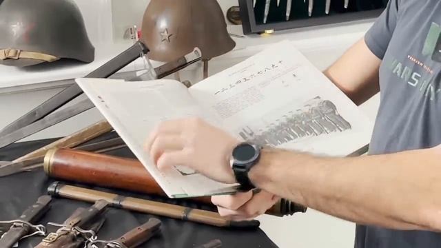 Американцы_в_шоке._Огромная_коллекция_японских_ШТЫКОВ_Арисака__И_канадских_Росса._Все_РАЗНЫЕ___31122