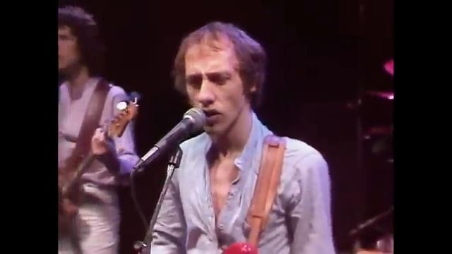 Dire Straits - Sultans Of Swing (Official Music Video)