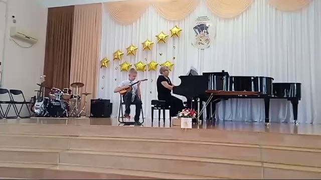 Русская народная песня "У зори-то, у зореньки", обр. В. Городовской, исп. Соснов Михаил, 5 класс.