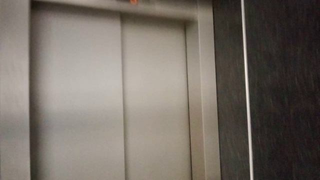 Лифт Schindler 2004 года ТЦ Гран Сити (г.Подольск)