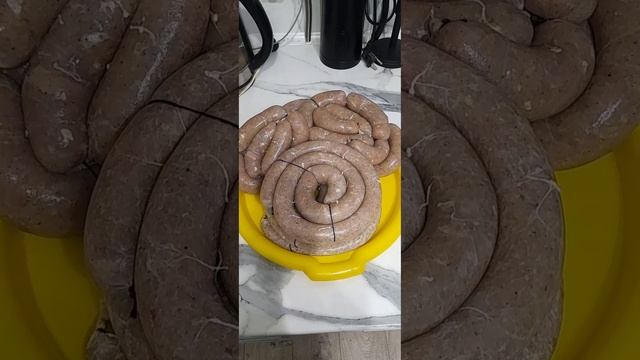 ГОТОВЛЮСЬ К ПРАЗДНИКАМ
КОБАСА ИЗ КУРИЦЫ В ЧЕРЕВЕ