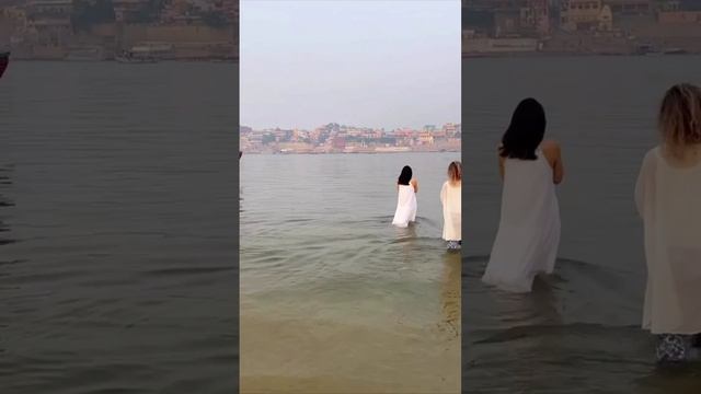 Совершили омовение в Ганге🙏