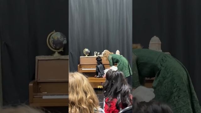 Sai’s piano performance (Christmas donut)