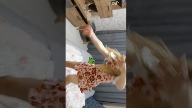 Было очень тяжело снимать Ну мы это снимали 40 минут получилось очень круто