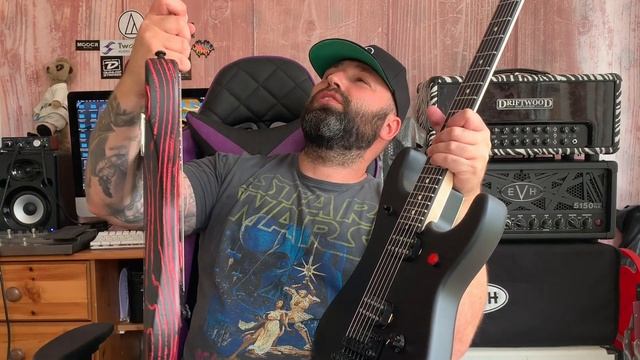 CHARVEL SAN DIMAS PRO MOD V EVH 5150 STANDARD SERIES,WHICH IS BEST FOR YOU?