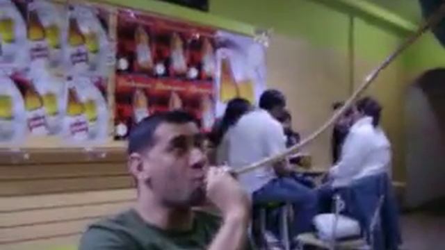 un enema BUCAL!!!!!