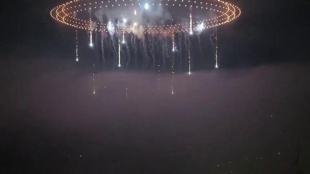 в Китае устроили красивейшее шоу с 1000 ми дронов