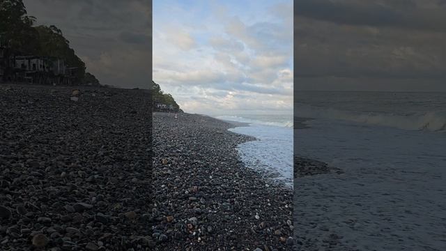Пляж посёлка Агудзера