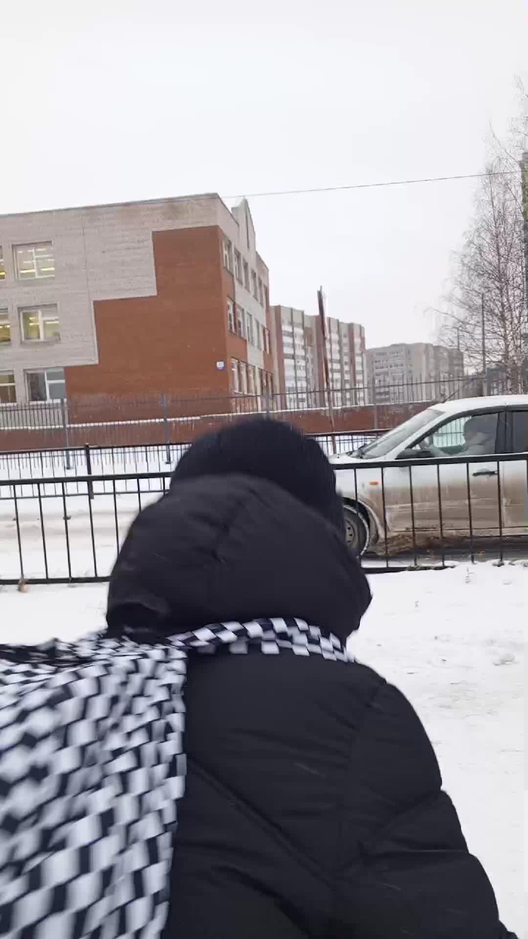 покупаю подарок подруге на др