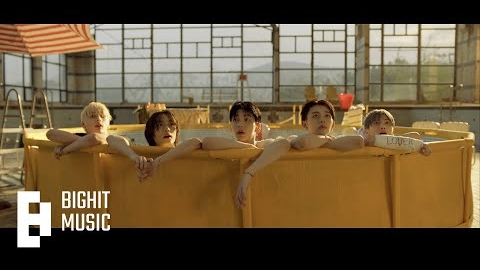 TXT (투모로우바이투게더) '0X1=LOVESONG (I Know I Love You) feat. Seori' Official MV