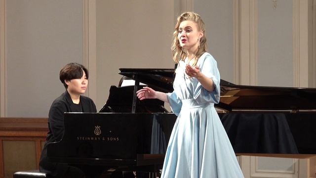 Д. Мийо "Четыре песни на стихи П. Ронсара" - исп. Мария Селеверстова