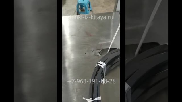 Автомат обвязки шнуром провода, троса. На бантик.