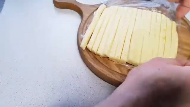 Хрустящие СЫРНО-КАРТОФЕЛЬНЫЕ палочки. Легкий и вкусный рецепт.mp4