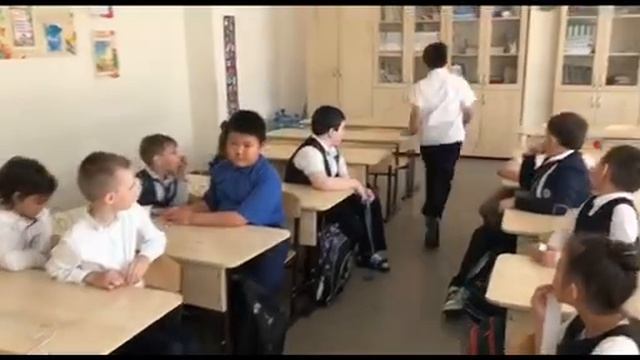 Это мой класс в последний день второго класса